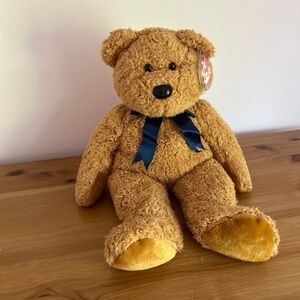 Ty Beanie Buddy “Fuzz” the Bear